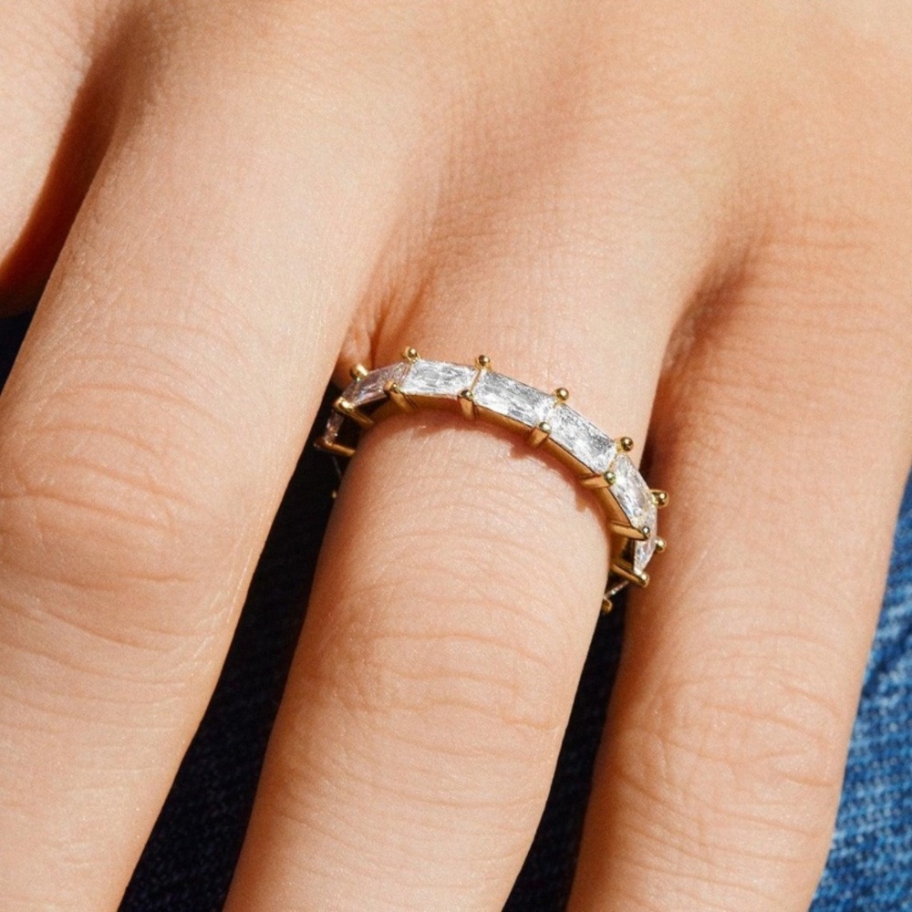 BaubleBar Amelia Cubic Zirconia Ring 💍 Size 5